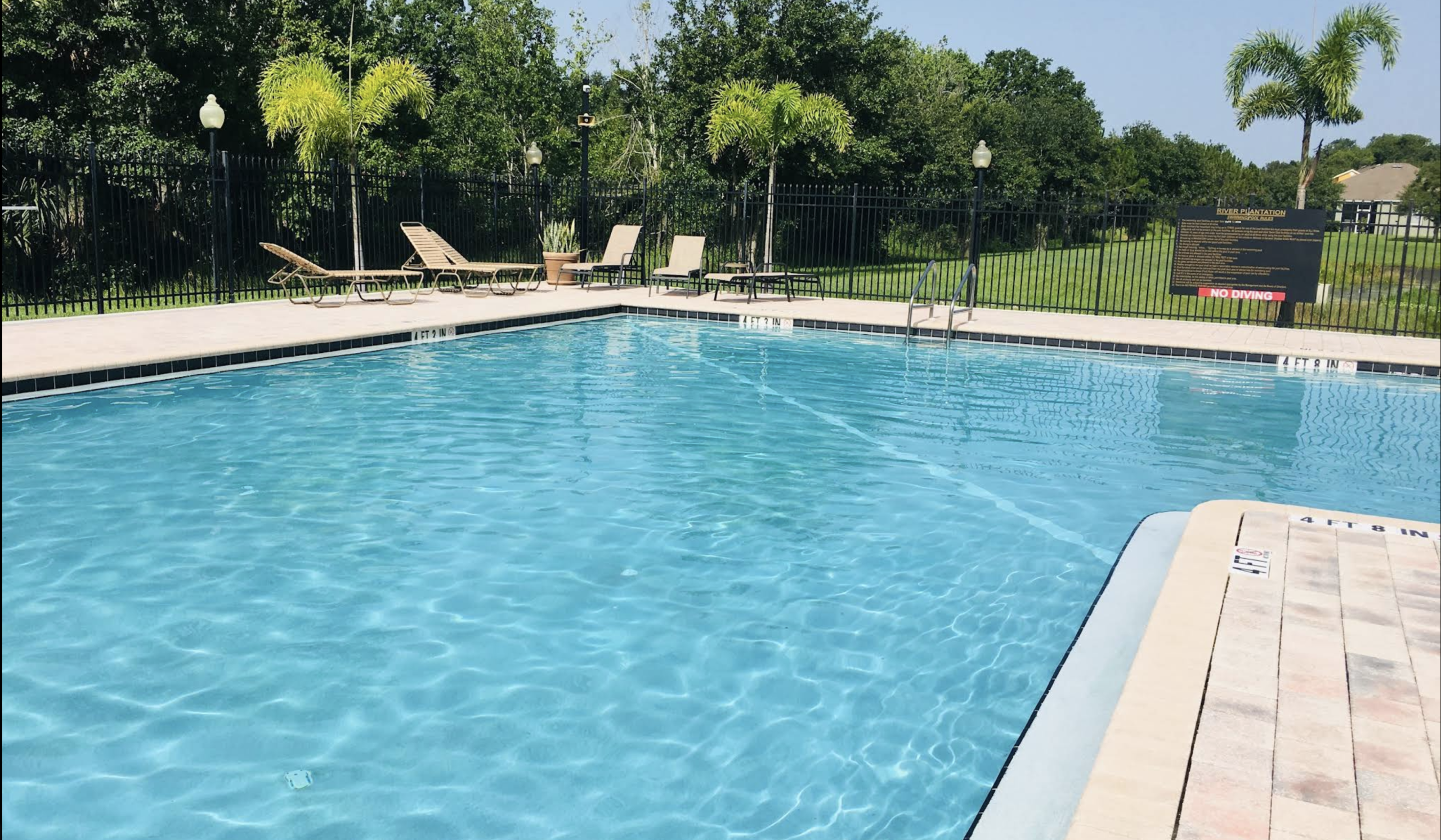 River Plantation Pool